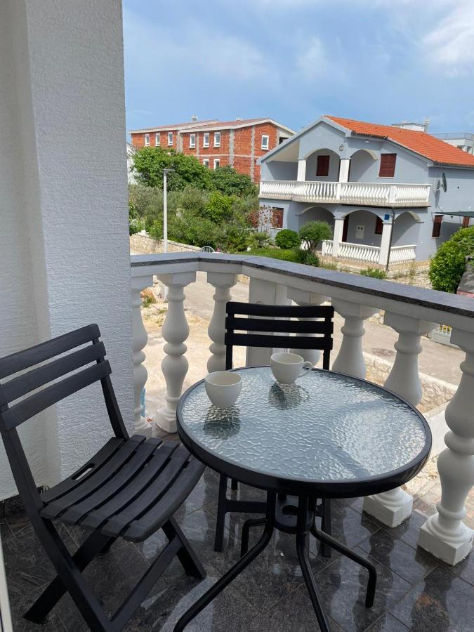 Apartmani Ira Вир Екстериор снимка