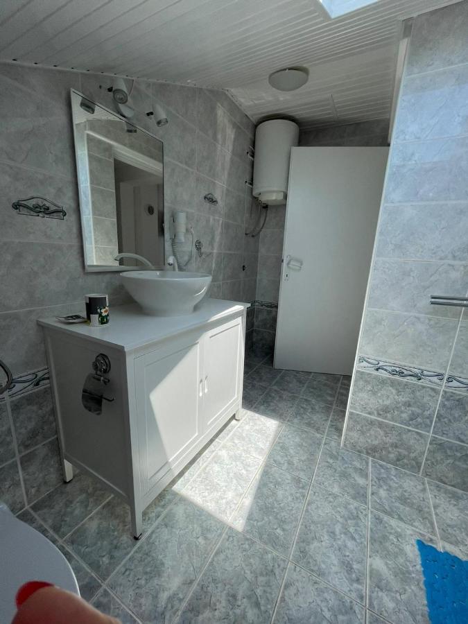 Apartmani Ira Вир Екстериор снимка