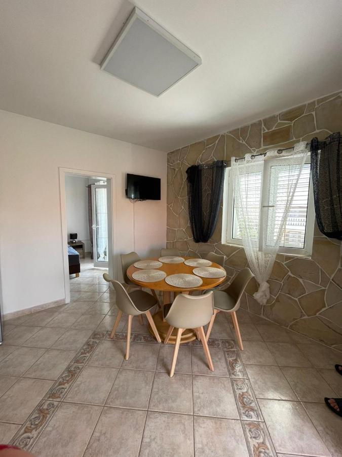 Apartmani Ira Вир Екстериор снимка