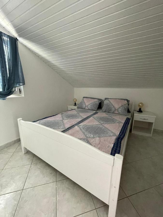 Apartmani Ira Вир Екстериор снимка