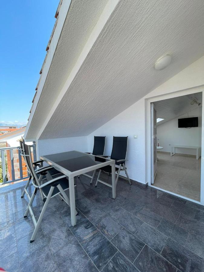 Apartmani Ira Вир Екстериор снимка